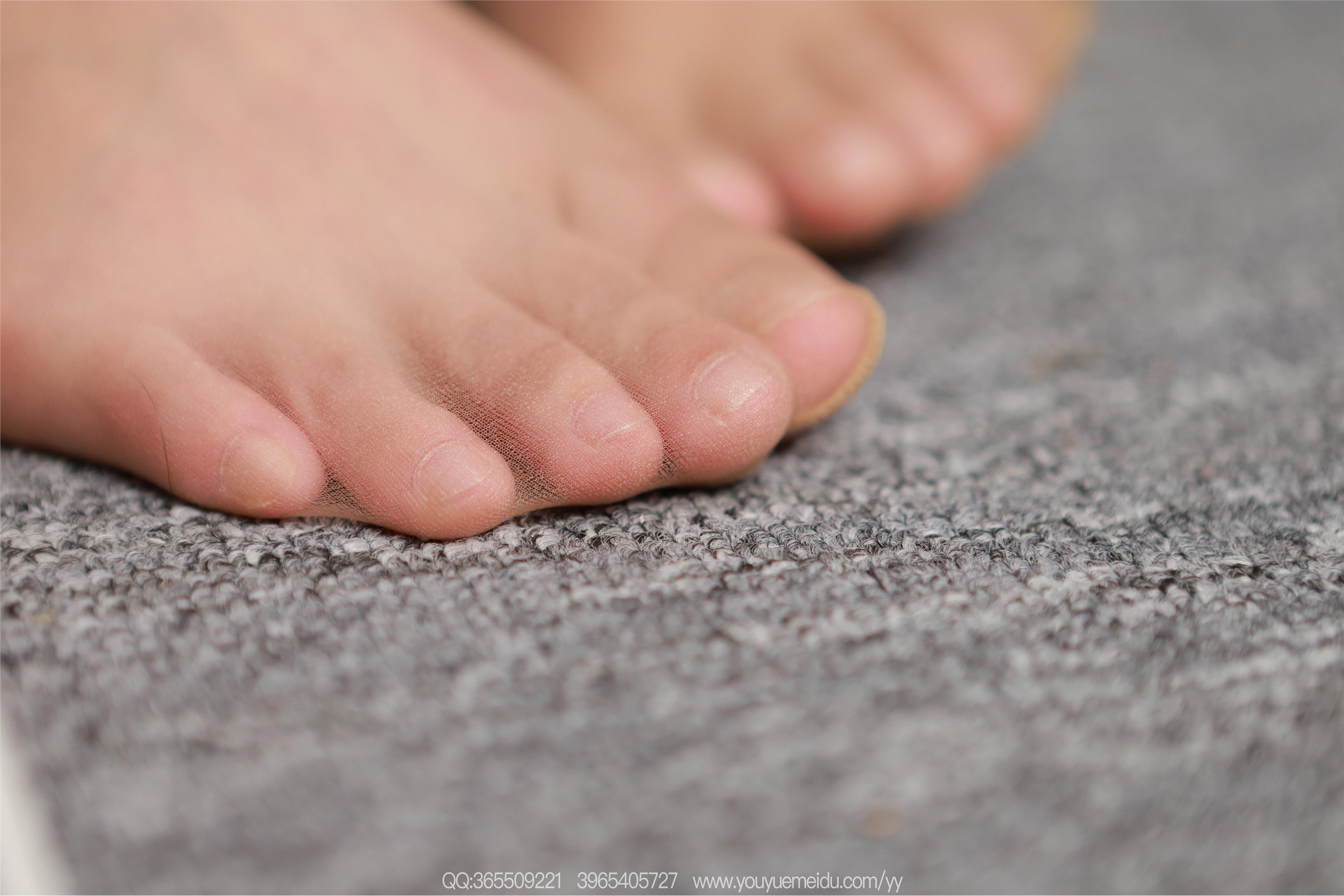 IESS异思趣向  2025.09.22 丝享家 2164 秋秋《灰色吊带》